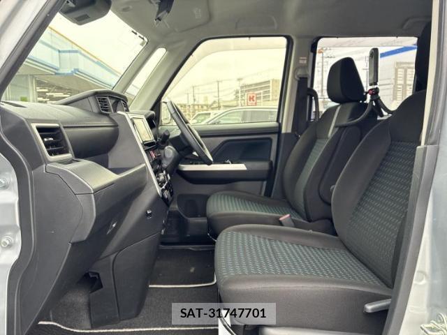 Toyota ROOMY 2023-08 8372561-5