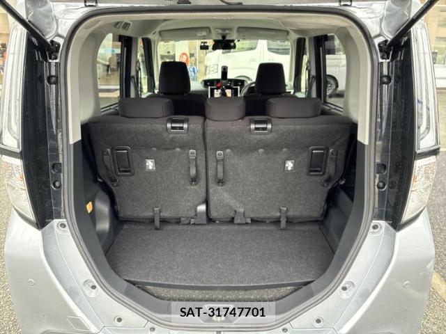 Toyota ROOMY 2023-08 8372561-7