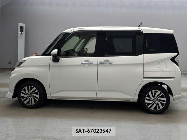 Toyota ROOMY 2021-07 8372829-4