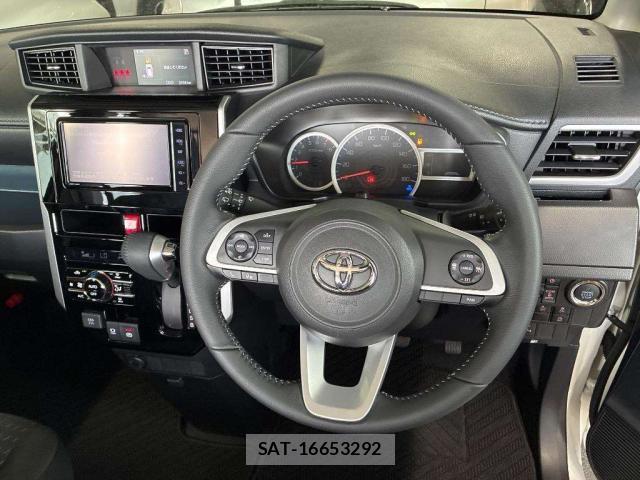 Toyota ROOMY 2023-05 8372831-2