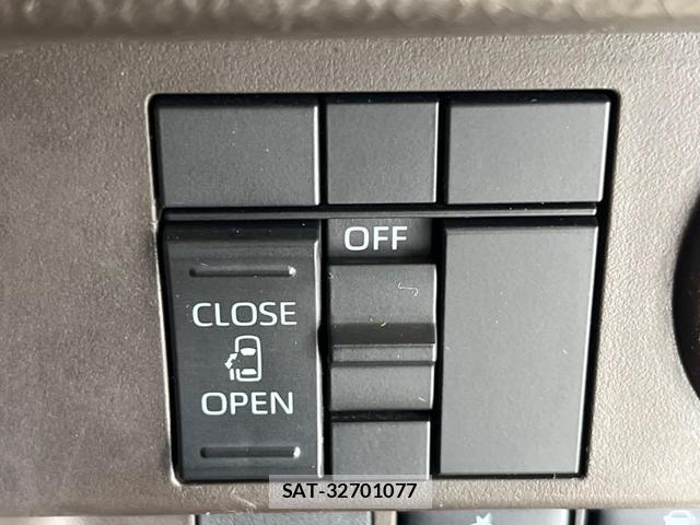 Toyota ROOMY 2021-07 8372977-4