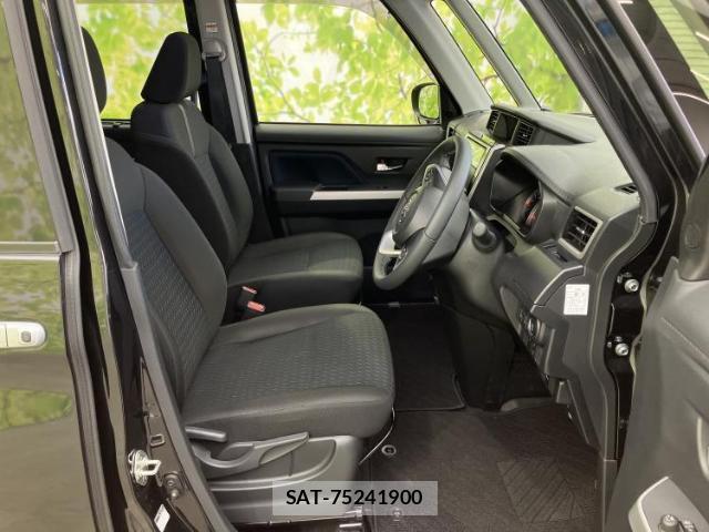 Toyota ROOMY 2021-04 8373363-3