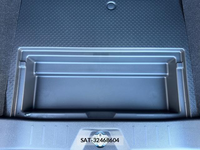 Toyota ROOMY 2017-03 8373702-10