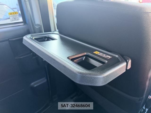 Toyota ROOMY 2017-03 8373702-16