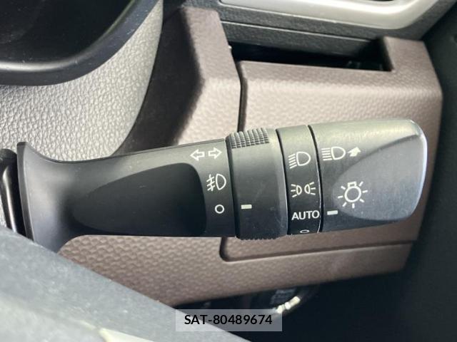 Toyota ROOMY 2020-03 8374180-15