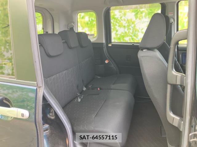 Toyota ROOMY 2018-08 8374338-4