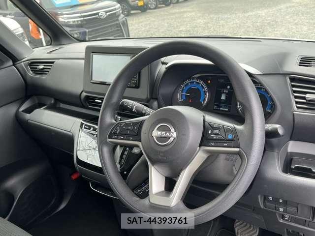 Nissan ROOX 2023-09 8373284-3