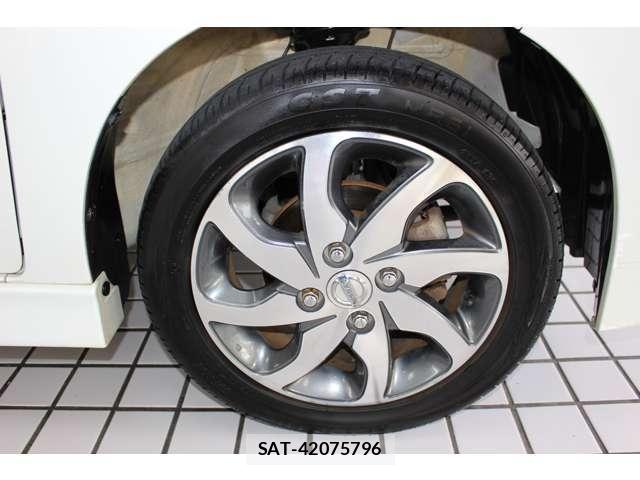 Nissan ROOX 2010-02 8373770-11