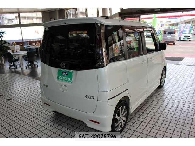 Nissan ROOX 2010-02 8373770-4