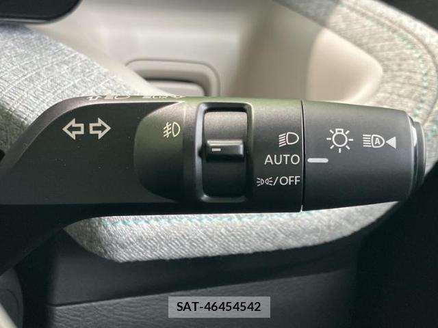 Nissan ROOX 2026-03 8374304-14