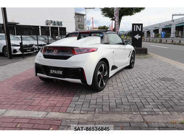 Honda S660 2016-09 8374354-10