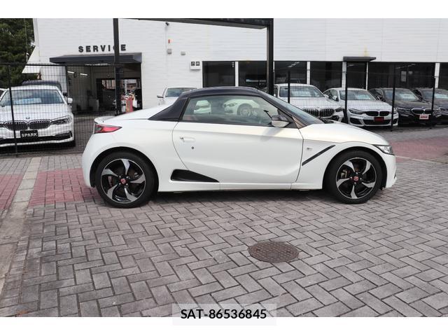 Honda S660 2016-09 8374354-12