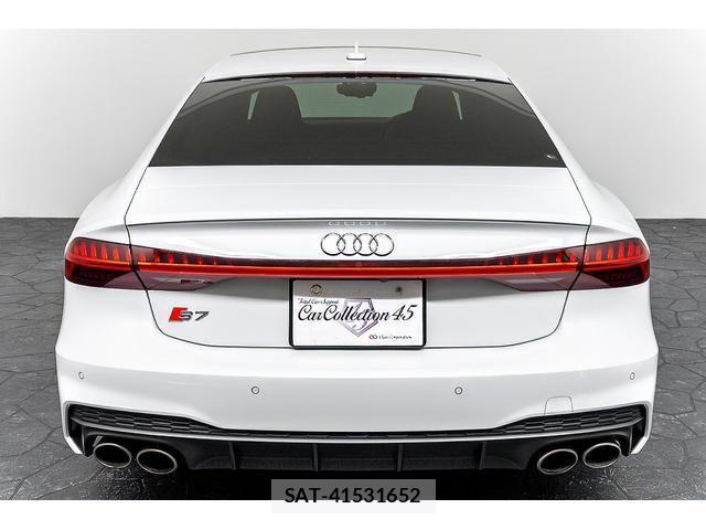 Audi S7 2021-10 8373457-1