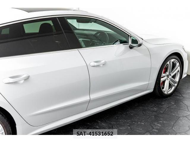 Audi S7 2021-10 8373457-9