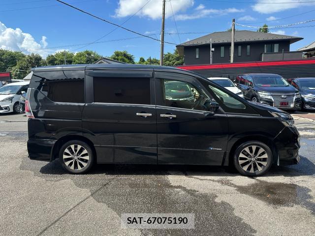 Nissan SERENA 2017-07 8372604-11