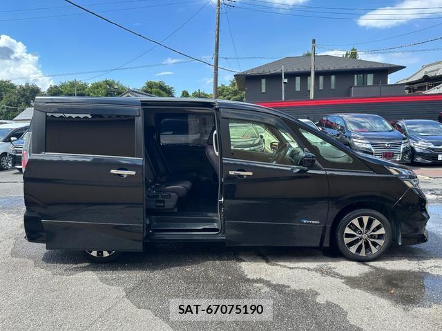 Nissan SERENA 2017-07 8372604-19
