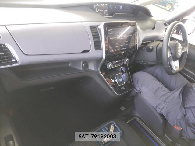 Nissan SERENA 2023-05 8372892-2
