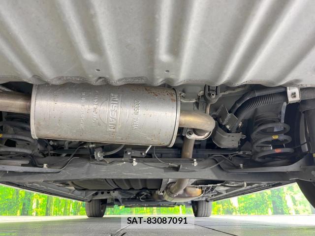 Nissan SERENA 2018-01 8372961-18