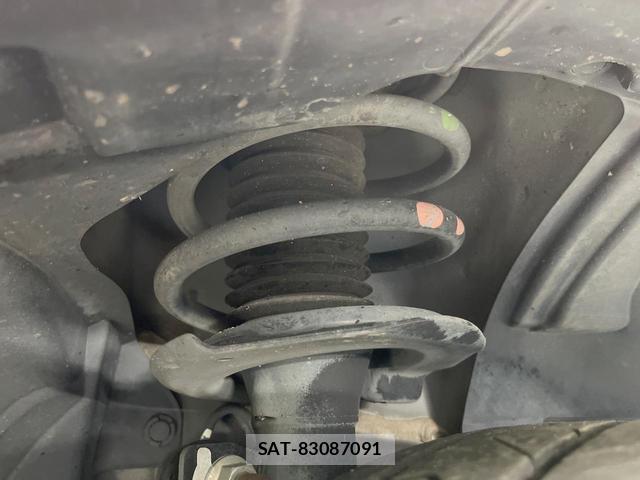 Nissan SERENA 2018-01 8372961-19