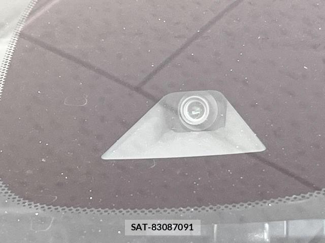 Nissan SERENA 2018-01 8372961-4
