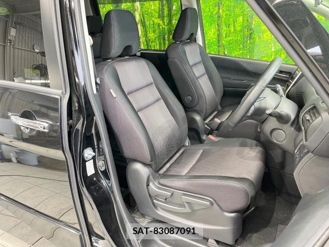 Nissan SERENA 2018-01 8372961-7
