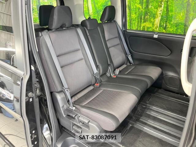 Nissan SERENA 2018-01 8372961-8