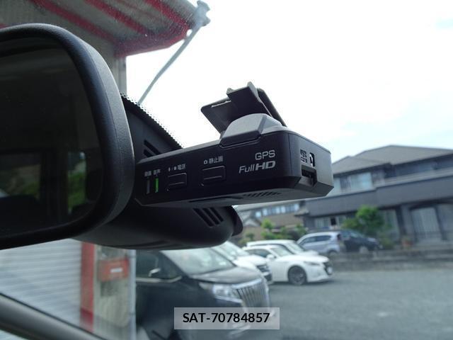 Nissan SERENA 2017-07 8373356-17