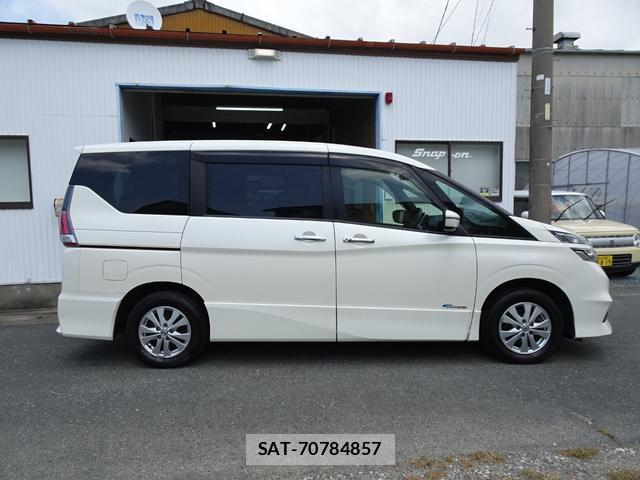 Nissan SERENA 2017-07 8373356-7