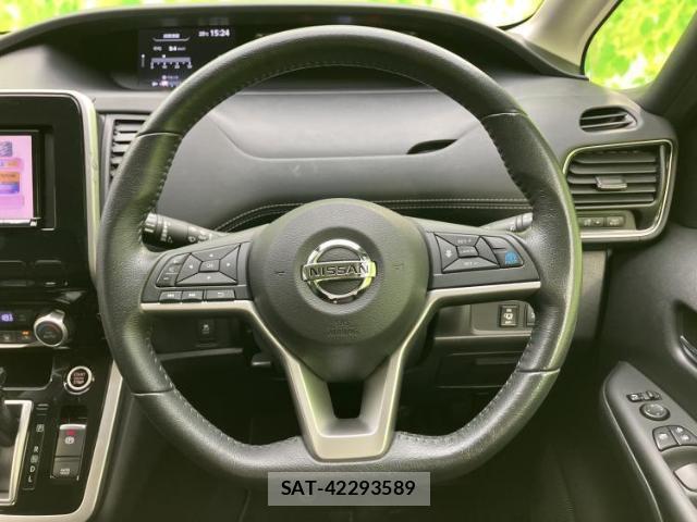 Nissan SERENA 2017-01 8373418-14