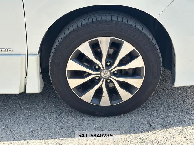 Nissan SERENA 2017-03 8373486-5
