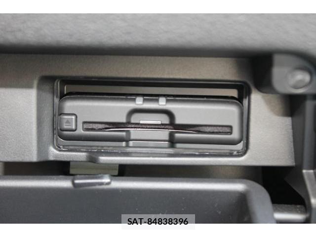 Nissan SERENA 2021-10 8373562-18