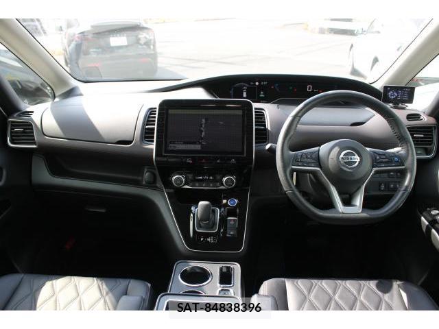 Nissan SERENA 2021-10 8373562-3