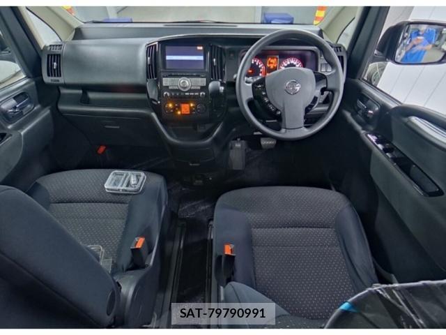 Nissan SERENA 2009-10 8373605-2