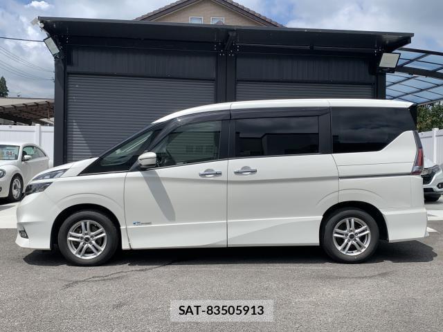 Nissan SERENA 2017-12 8373805-10