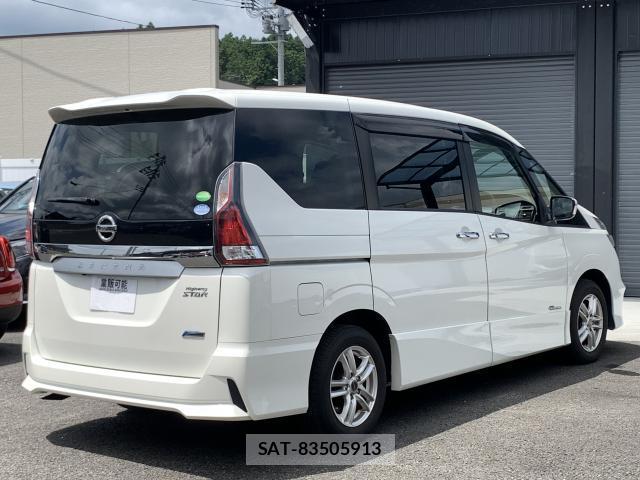 Nissan SERENA 2017-12 8373805-13