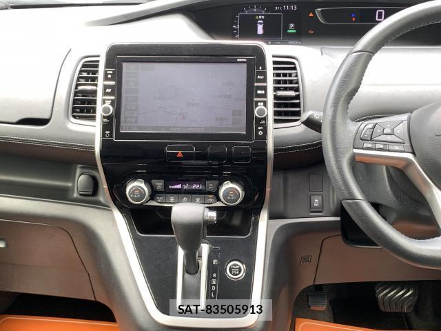 Nissan SERENA 2017-12 8373805-17