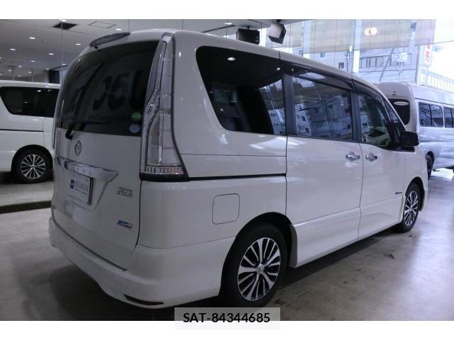 Nissan SERENA 2016-01 8373824-1