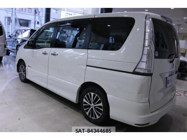 Nissan SERENA 2016-01 8373824-12
