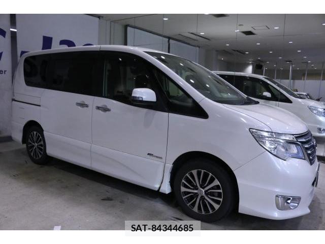 Nissan SERENA 2016-01 8373824-3