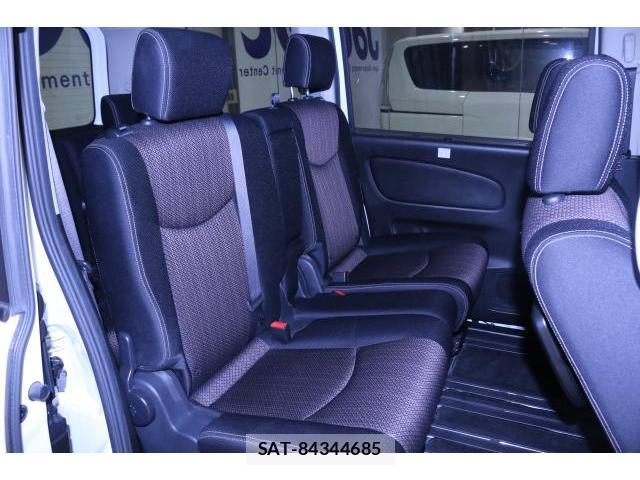 Nissan SERENA 2016-01 8373824-6