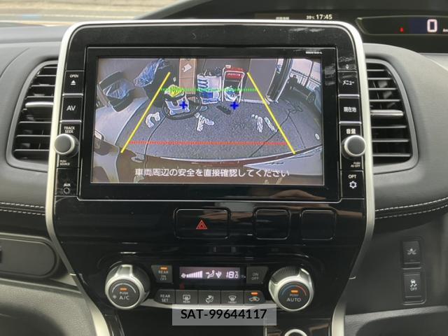 Nissan SERENA 2016-10 8373897-13