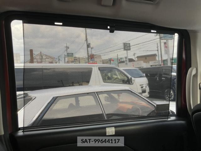 Nissan SERENA 2016-10 8373897-18