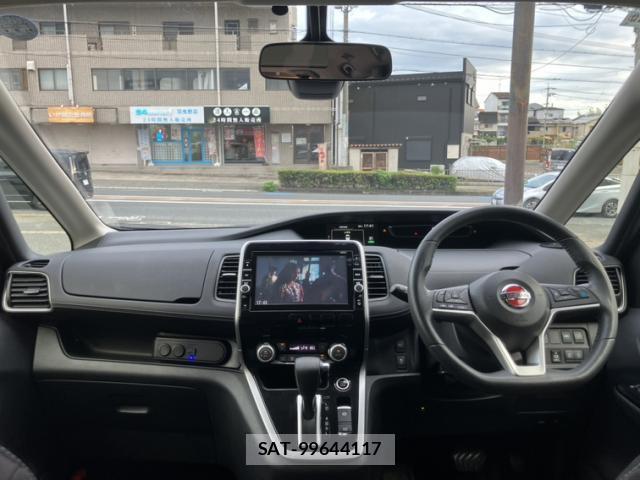 Nissan SERENA 2016-10 8373897-2