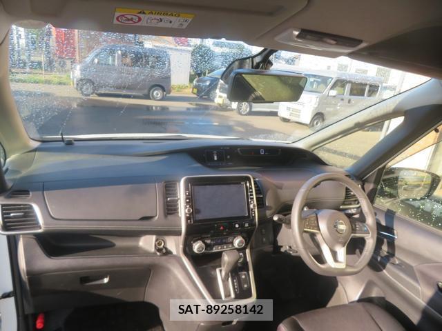Nissan SERENA 2017-07 8374068-16