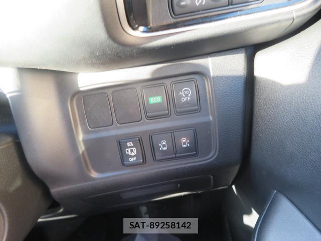 Nissan SERENA 2017-07 8374068-19