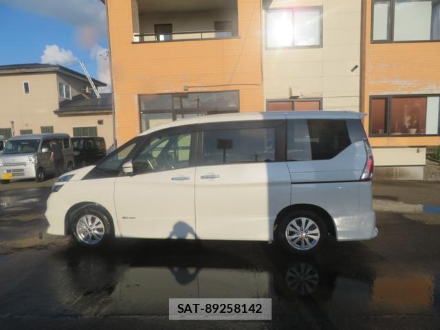Nissan SERENA 2017-07 8374068-3