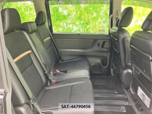 Nissan SERENA 2023-05 8374259-4