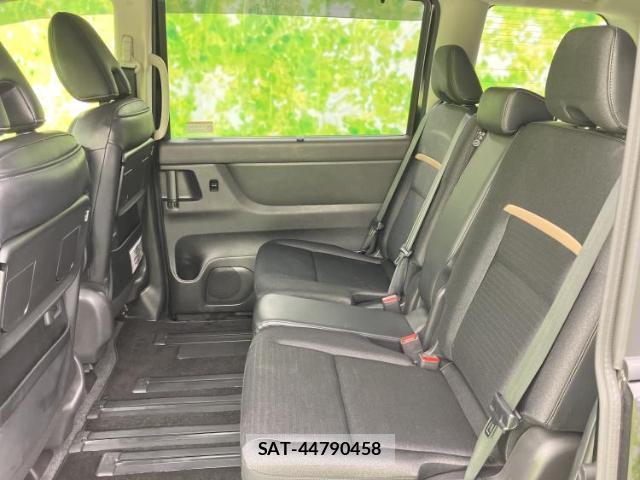 Nissan SERENA 2023-05 8374259-7
