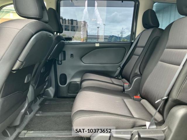 Nissan SERENA 2023-02 8374308-5