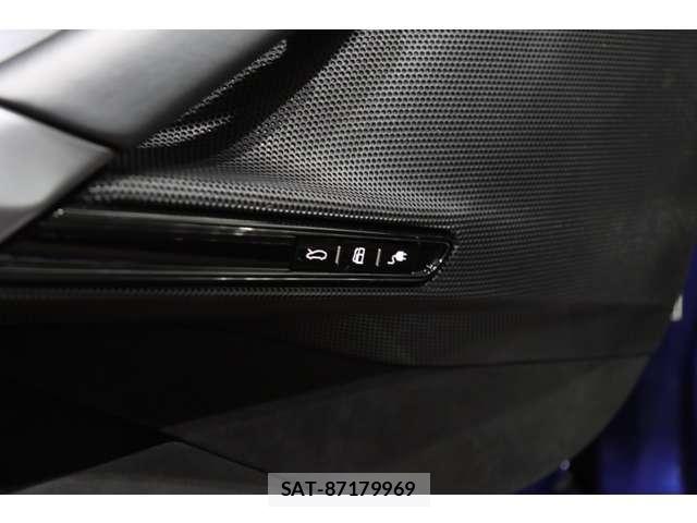 Ferrari SF90 Stradale 2021-09 8372559-16